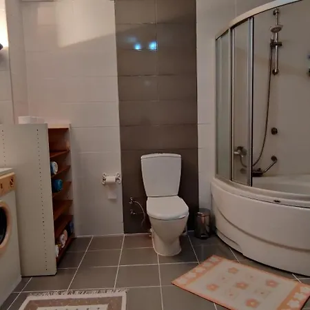 Arslan Homes Titane Apartament *